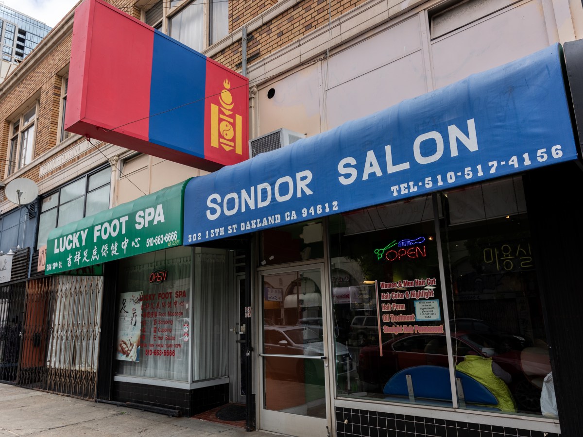A downtown Oakland salon serves as a hangout spot for Oakland’s Mongolian community