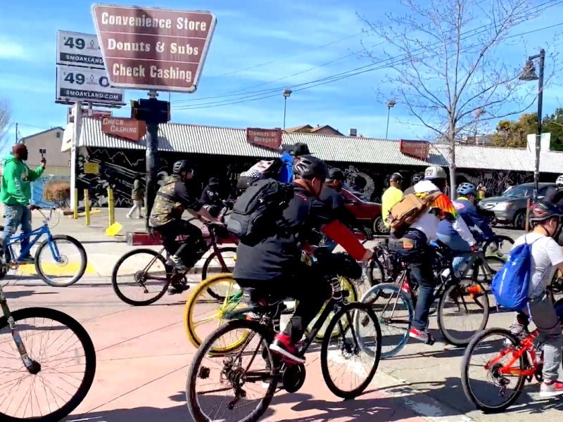 Ride to Raimondi: The Oakland Ballers want you to walk and bike to games