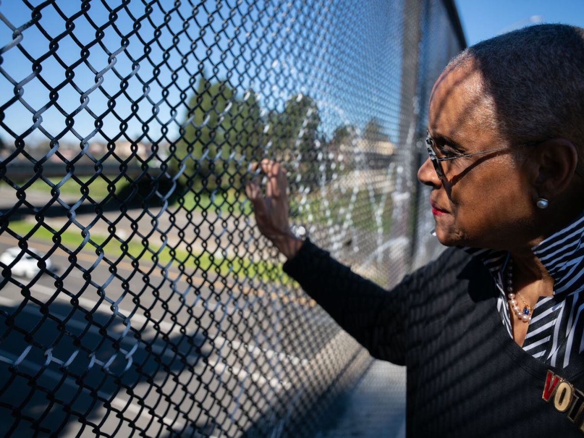 Could tearing up an Oakland freeway undo decades of racial injustice?