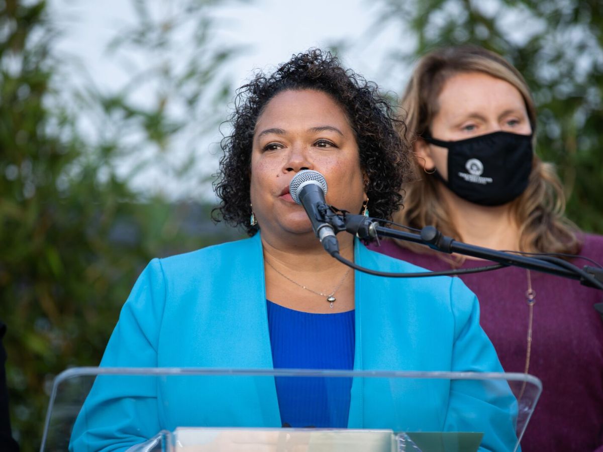 Californians facing deportation could be guaranteed an attorney under a new program
