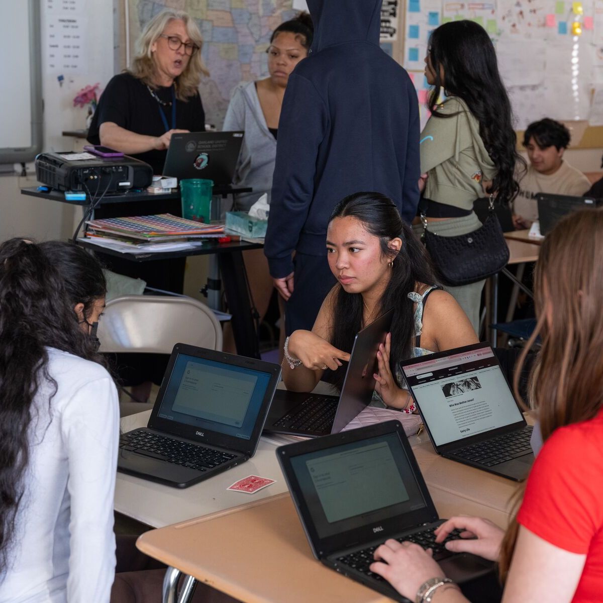 OUSD banned cellphones. Are Chromebooks next?